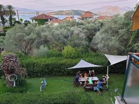 Guesthouse Emi Лигия Екстериор снимка